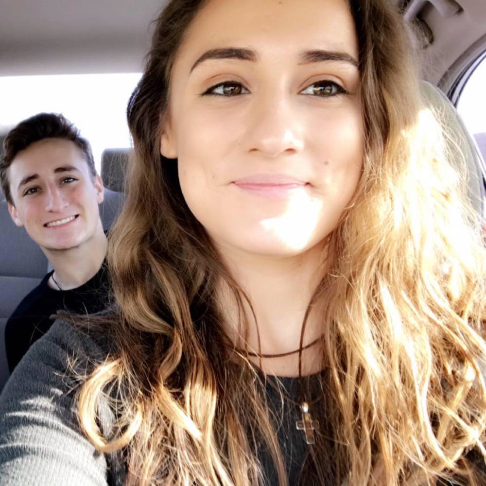 Meet your Posher, Carly